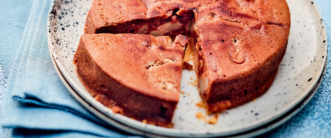 Dark Chocolate and Pear Crumble Cake Recipe